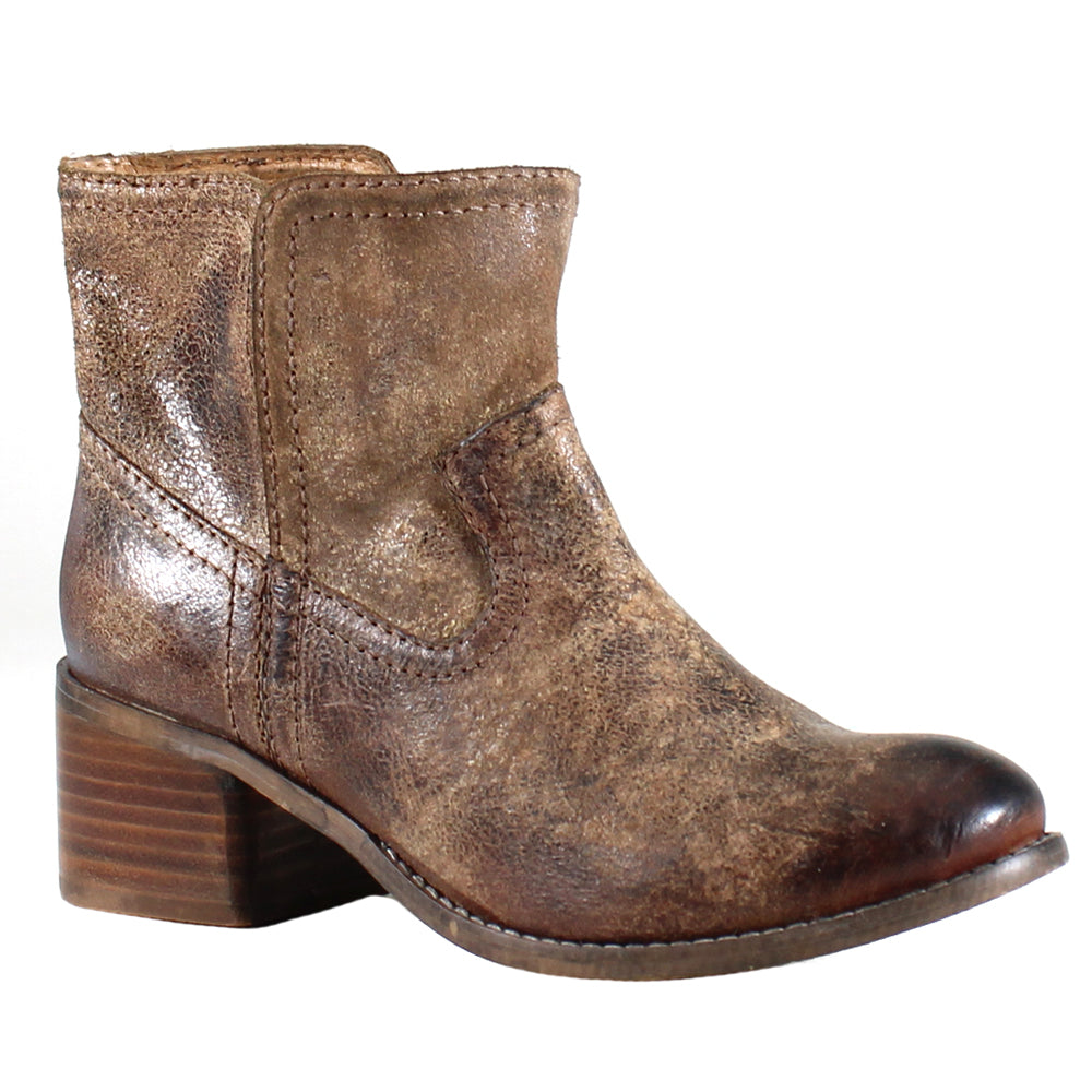 Walnut Grove Round Toe Pull On Booties