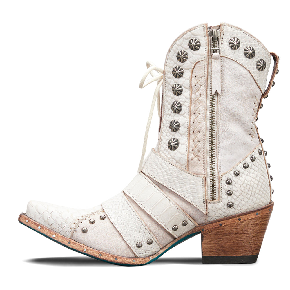 Showdown Studded Snip Toe Zippered Cowboy Booties