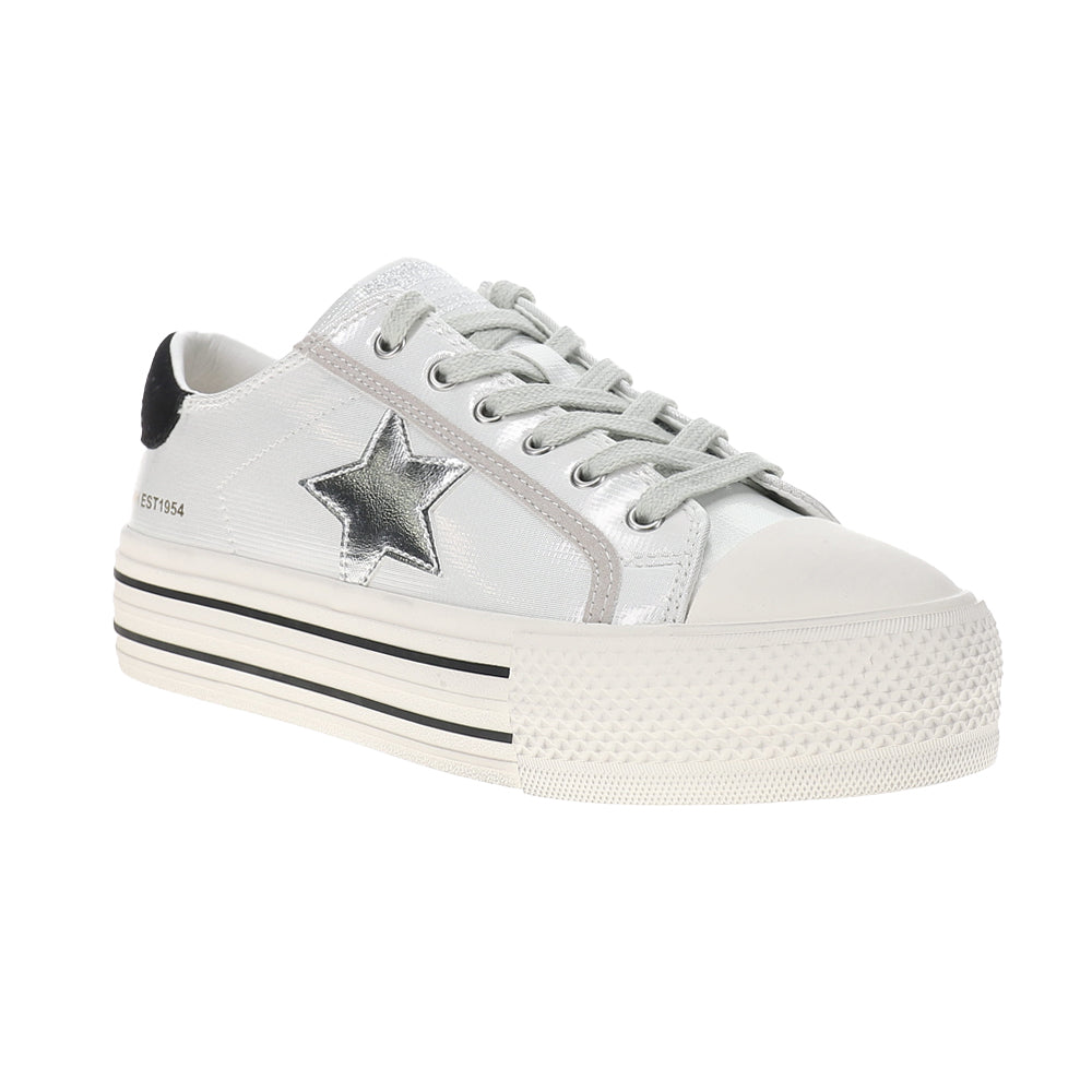 Amaze Metallic Lace Up Sneakers