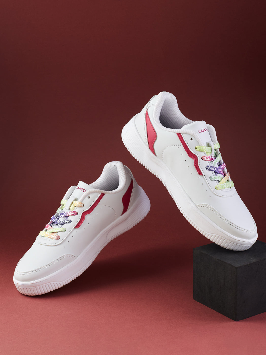 OGL-10 White's Women Sneakers